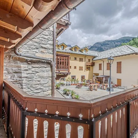 La Leitery Du Mont Blanc 2 - Accogliente E - Cour 0141 Apartman