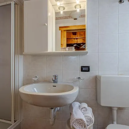 Apartman La Leitery Du Mont Blanc 2 - Accogliente E - Cour 0141 Courmayeur